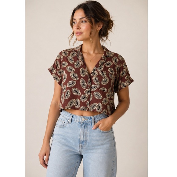 Marine Layer Tops - Marine Layer Lyocell Coastal Chic Camp Collar Crop Button Up Straw Hat Print S
